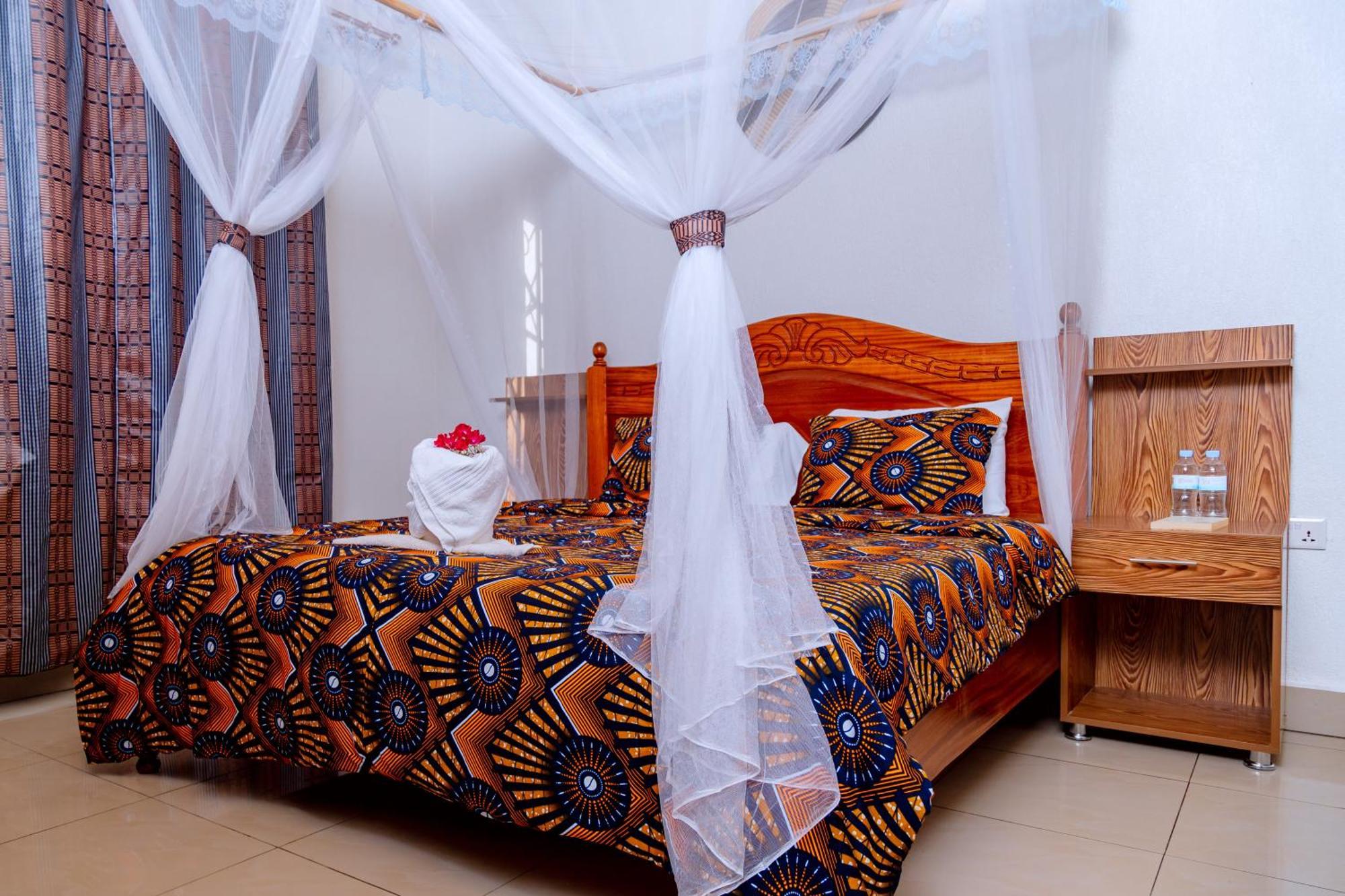 Isange Paradise Resort Рухенгери Экстерьер фото